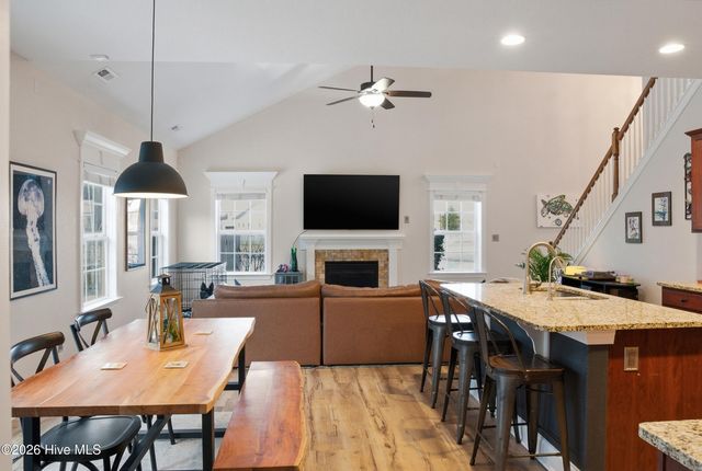 108 Rosedale Court, Moyock, NC 27958