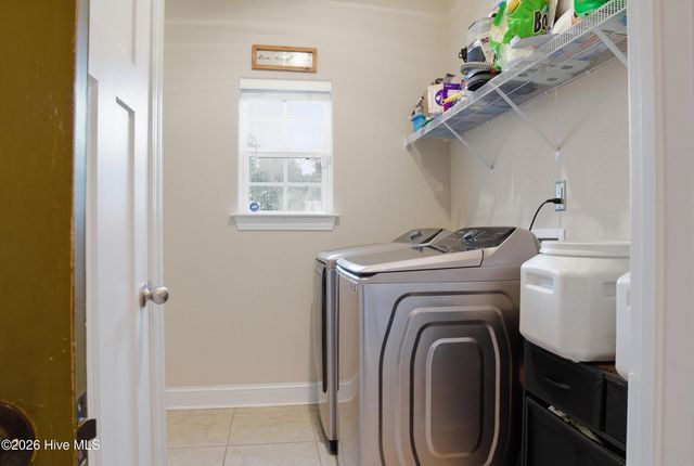 108 Rosedale Court, Moyock, NC 27958