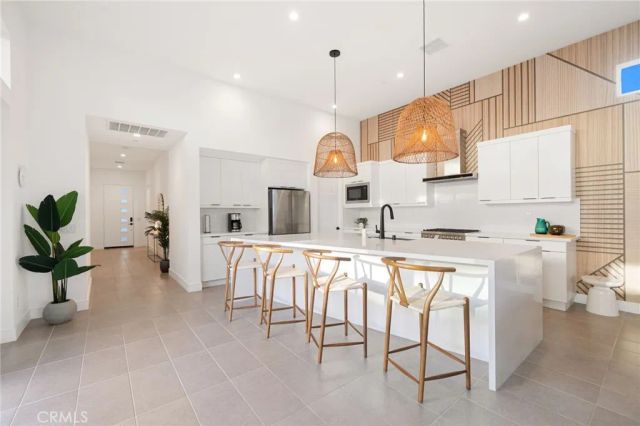 761 Nugget Lane, Palm Springs, CA 92262