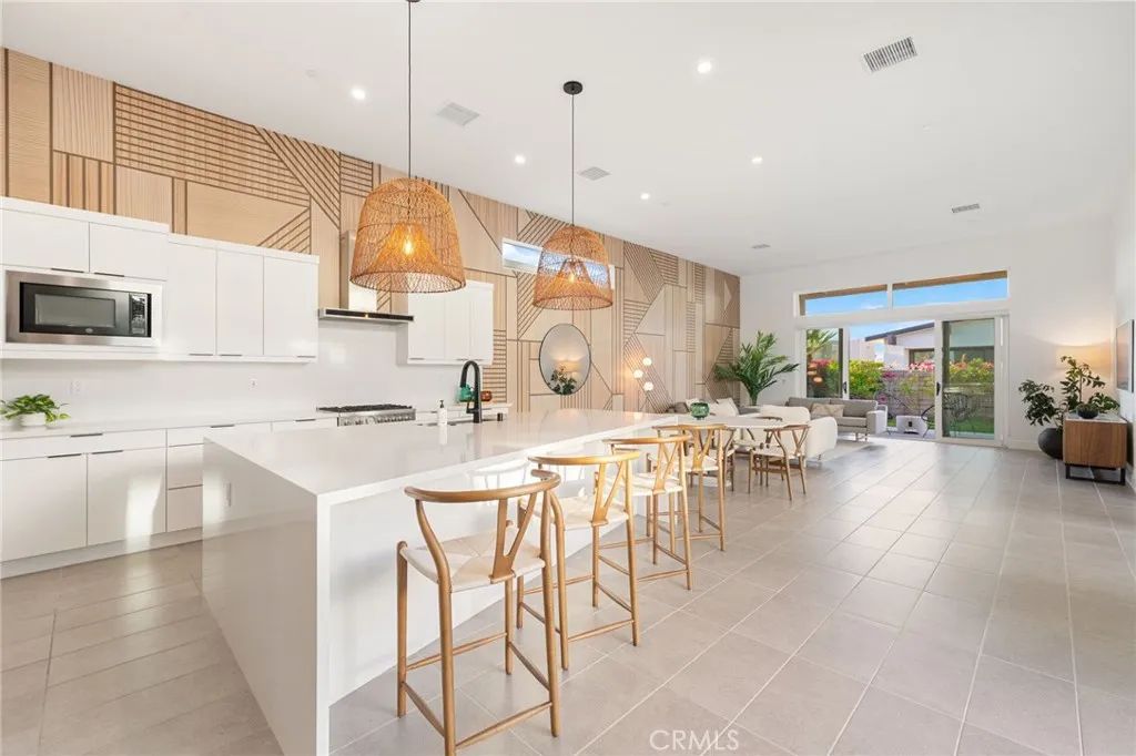 761 Nugget Lane, Palm Springs, CA 92262