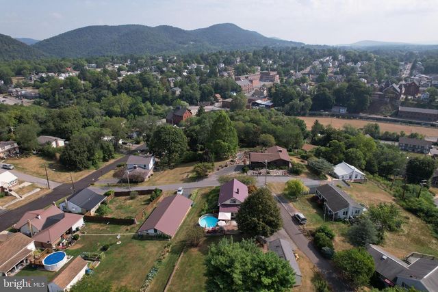 119 SHOEMAKER AVE, Bellefonte, PA 16823