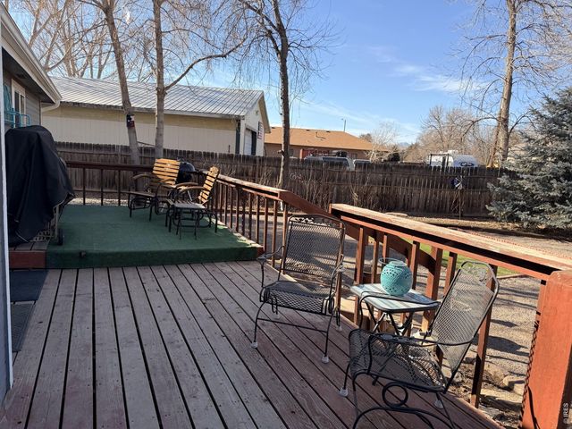 1363 W 6th St, Loveland, CO 80537