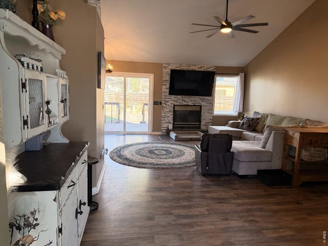 1363 W 6th St, Loveland, CO 80537