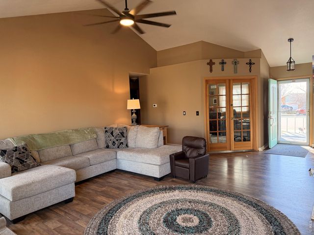 1363 W 6th St, Loveland, CO 80537