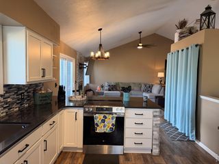 1363 W 6th St, Loveland, CO 80537