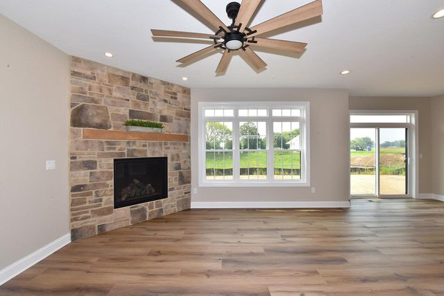 1750 Hammock LANE, Oconomowoc, WI 53066