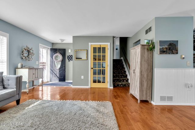 206 Pheasant Hollow Drive, Lanoka Harbor, NJ 08734