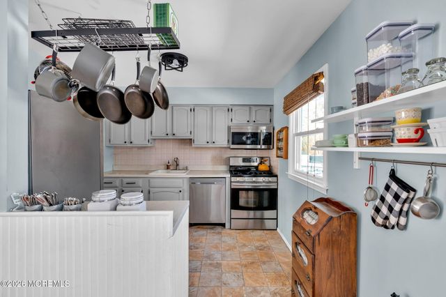 206 Pheasant Hollow Drive, Lanoka Harbor, NJ 08734