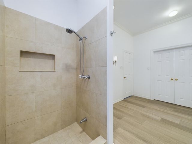 5627 Winsome Lane A, Houston, TX 77057