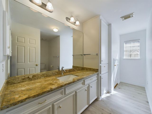 5627 Winsome Lane A, Houston, TX 77057