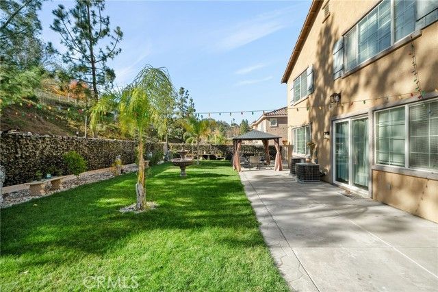 12 Plaza Avila, Lake Elsinore, CA 92532