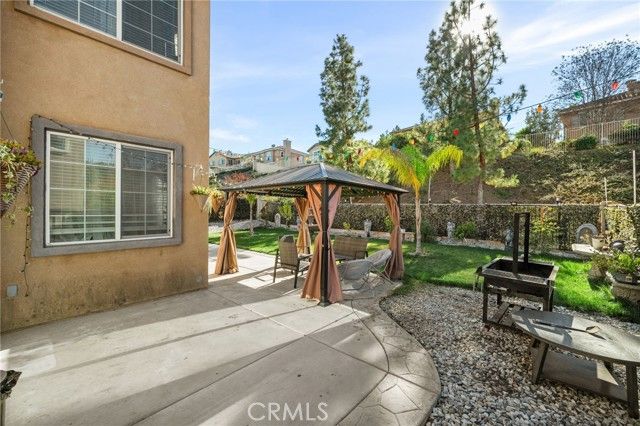 12 Plaza Avila, Lake Elsinore, CA 92532