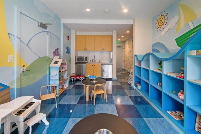 400 Stuart St 20A, Boston, MA 02116