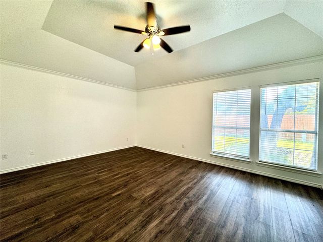 3614 Parkmead Drive, Arlington, TX 76014