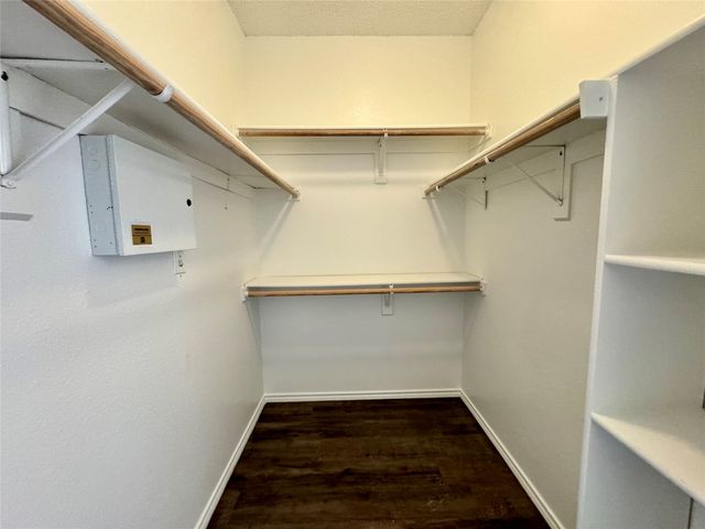 3614 Parkmead Drive, Arlington, TX 76014