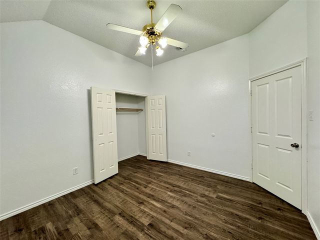 3614 Parkmead Drive, Arlington, TX 76014