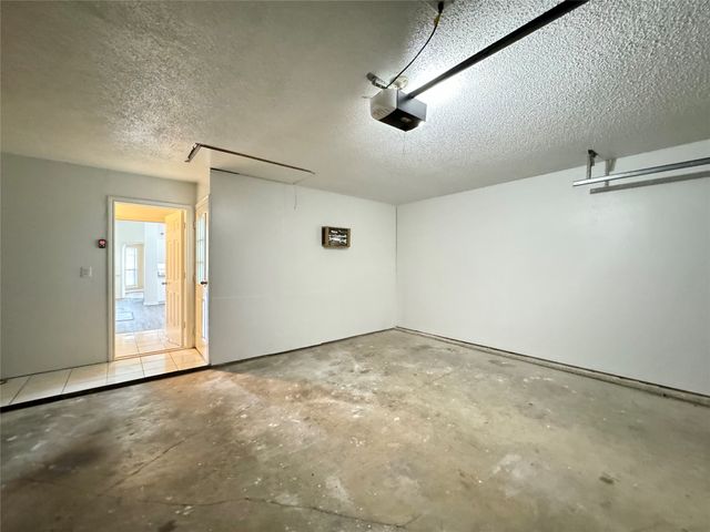 3614 Parkmead Drive, Arlington, TX 76014