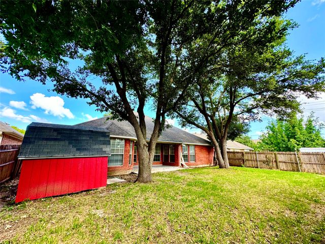 3614 Parkmead Drive, Arlington, TX 76014