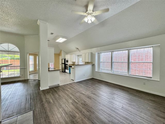 3614 Parkmead Drive, Arlington, TX 76014