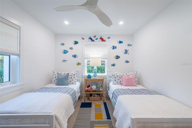 321 CASEY KEY ROAD, Nokomis, FL 34275