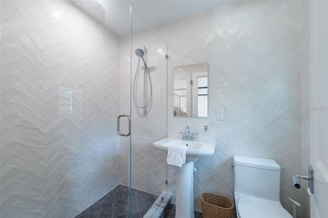 321 CASEY KEY ROAD, Nokomis, FL 34275