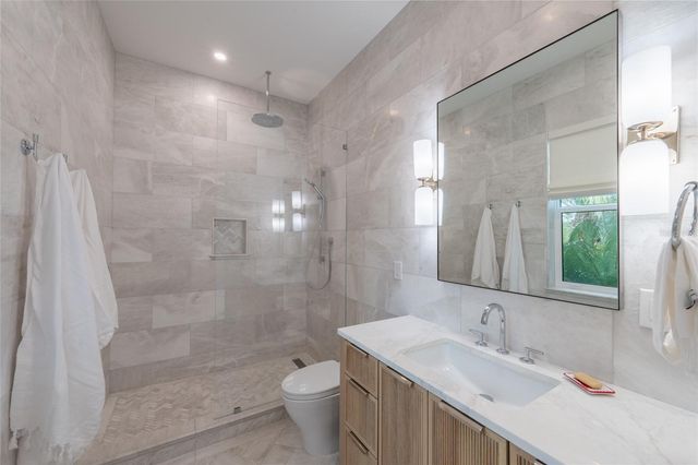 321 CASEY KEY ROAD, Nokomis, FL 34275