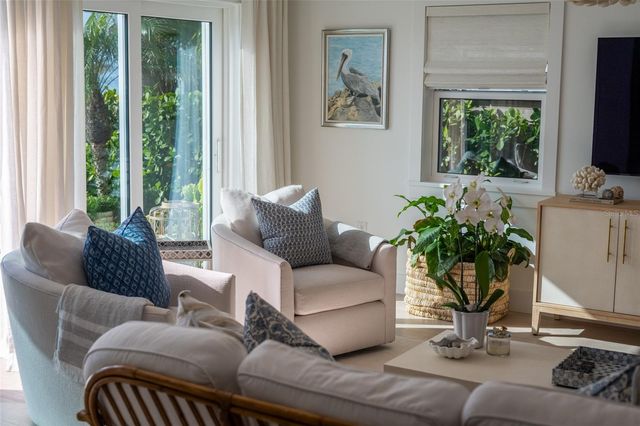 321 CASEY KEY ROAD, Nokomis, FL 34275