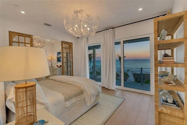 321 CASEY KEY ROAD, Nokomis, FL 34275