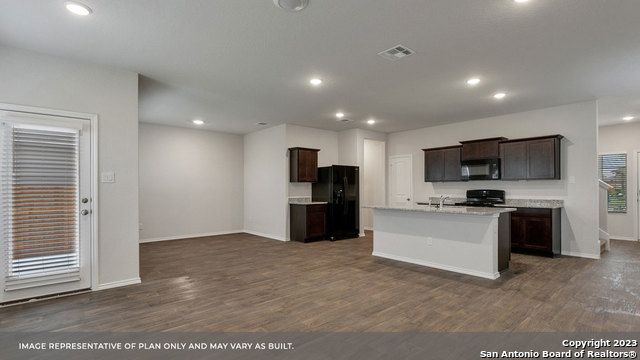 1694 KOLBE TRAIL, New Braunfels, TX 78130