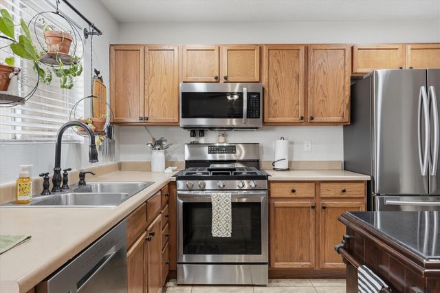 10915 Habanero Way SE, Albuquerque, NM 87123