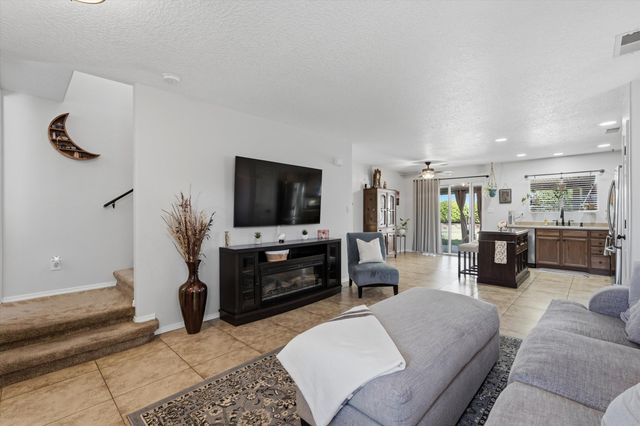 10915 Habanero Way SE, Albuquerque, NM 87123