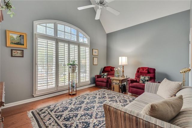 1820 Parkview Court NW, Kennesaw, GA 30152
