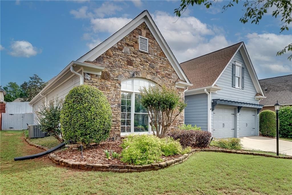 1820 Parkview Court NW, Kennesaw, GA 30152