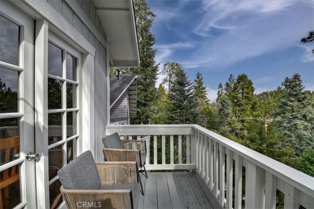 804 Sierra Vista, Twin Peaks, CA 92391