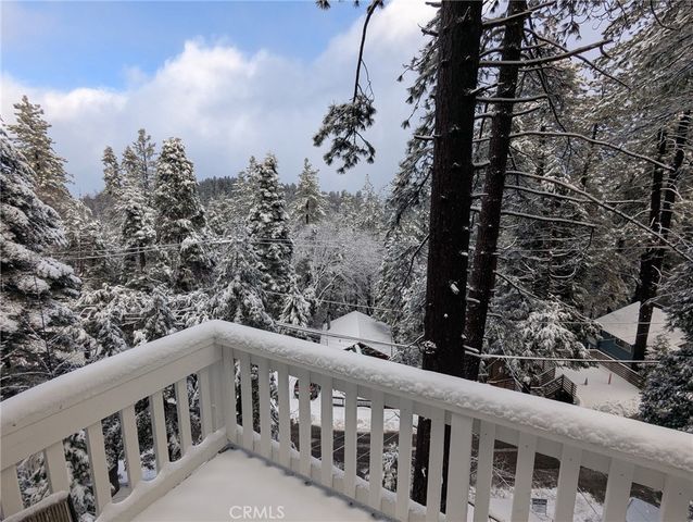 804 Sierra Vista, Twin Peaks, CA 92391