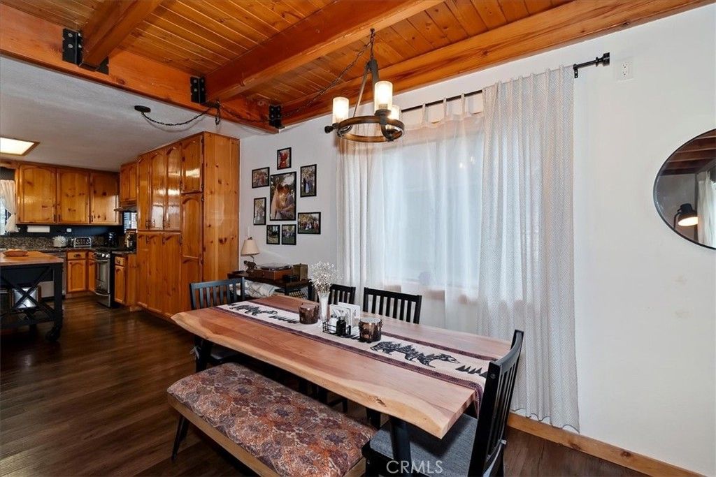 Image 10 of property listing at 804 Sierra Vista, Twin Peaks, CA 92391