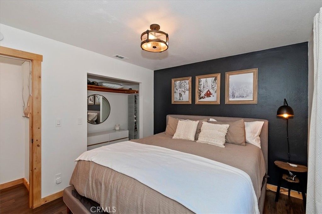 Image 17 of property listing at 804 Sierra Vista, Twin Peaks, CA 92391