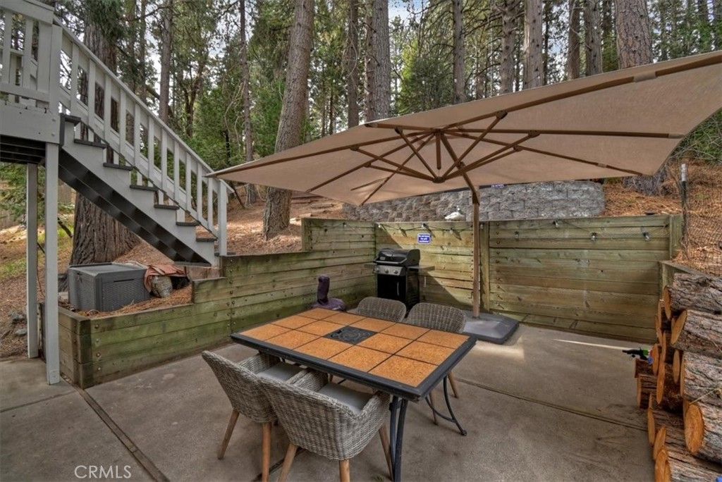 Image 41 of property listing at 804 Sierra Vista, Twin Peaks, CA 92391