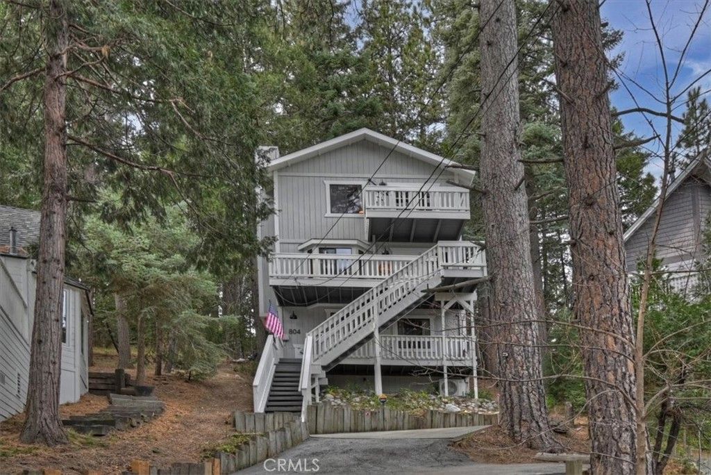 Image 48 of property listing at 804 Sierra Vista, Twin Peaks, CA 92391