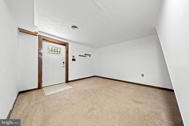 111 GERONIMO TRL, Winchester, VA 22602