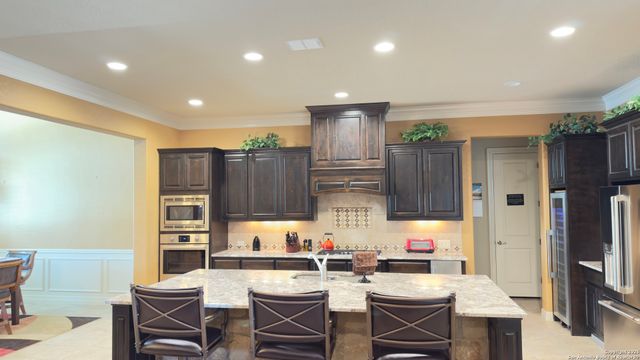 1542 MELANIE CIR, San Antonio, TX 78258