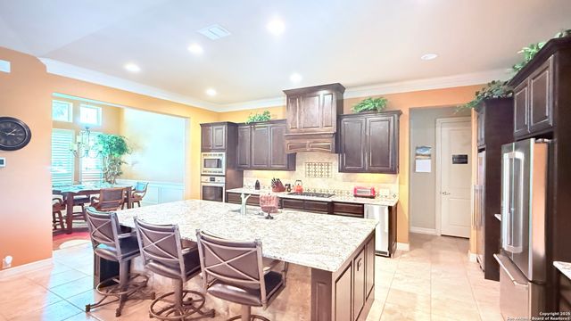 1542 MELANIE CIR, San Antonio, TX 78258