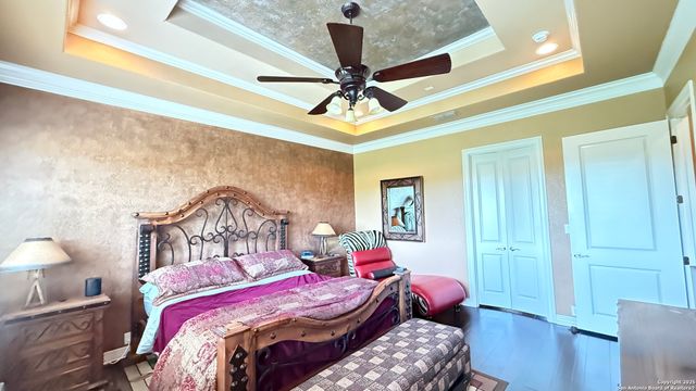 1542 MELANIE CIR, San Antonio, TX 78258