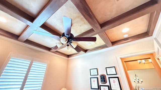 1542 MELANIE CIR, San Antonio, TX 78258