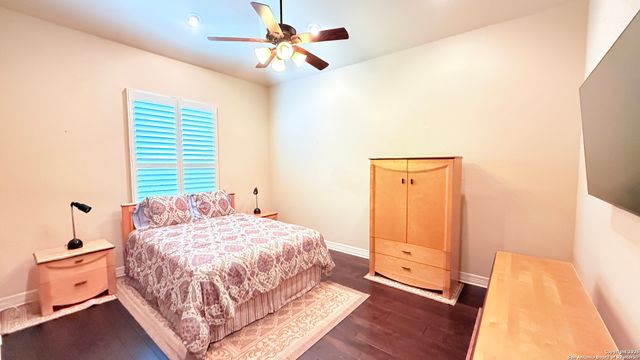 1542 MELANIE CIR, San Antonio, TX 78258