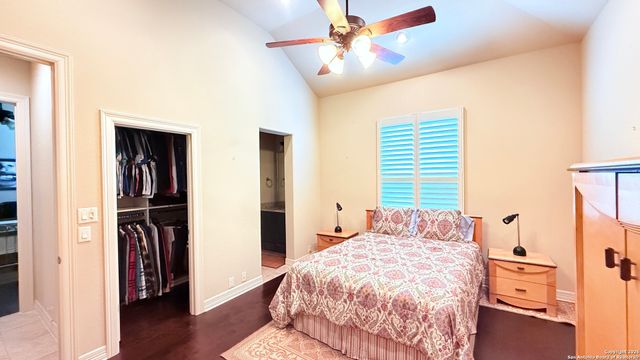 1542 MELANIE CIR, San Antonio, TX 78258