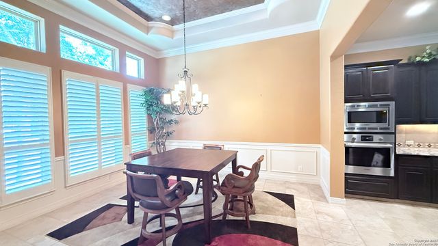 1542 MELANIE CIR, San Antonio, TX 78258