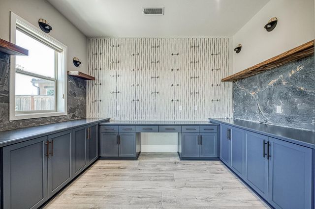 4721 Overstone Avenue, Madera, CA 93636