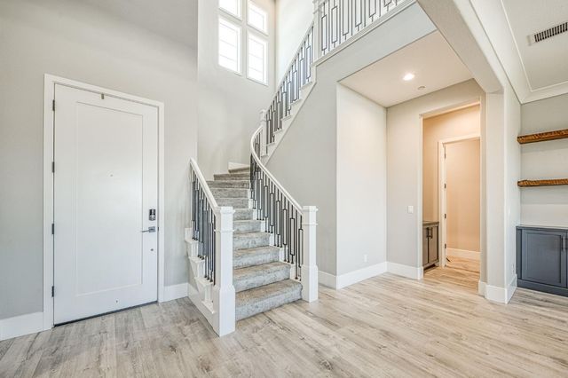 4721 Overstone Avenue, Madera, CA 93636