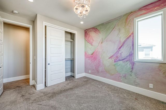 4721 Overstone Avenue, Madera, CA 93636